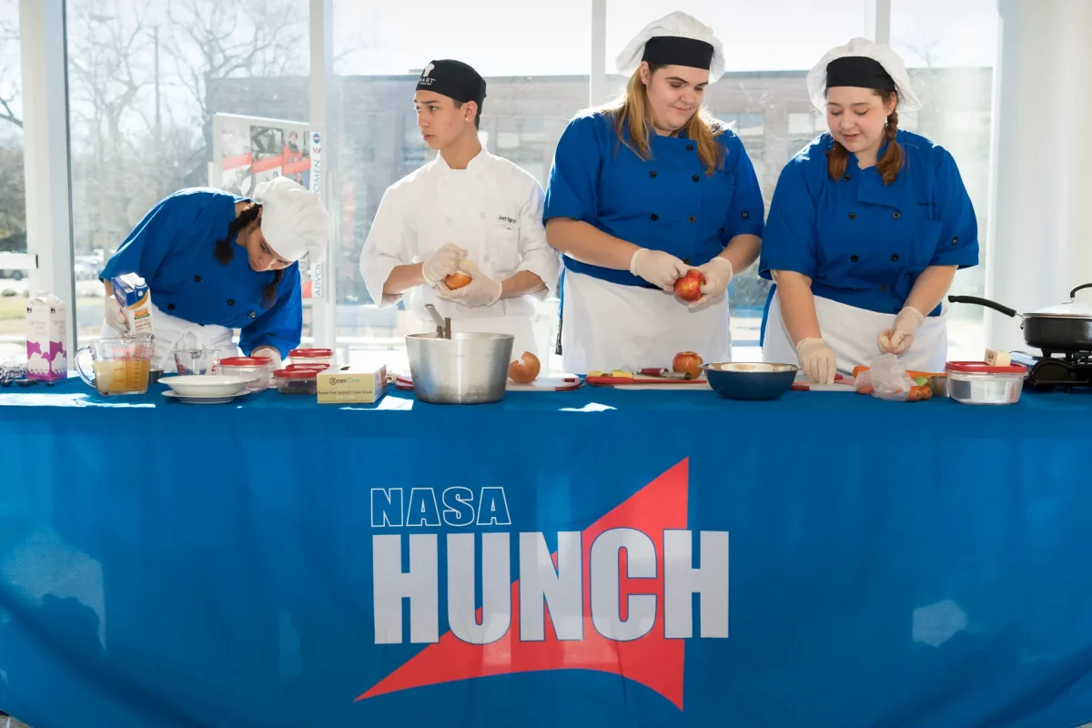 High School Students Look to Improve Astronauts’ Palates, Workspaces via HUNCH Program